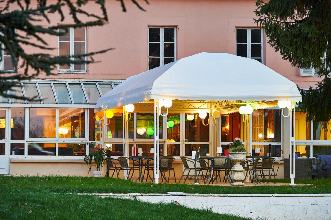 Logis Auberge Du Port Bazeilles Exterior photo